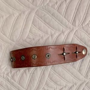 Handmade Leather Snap Band